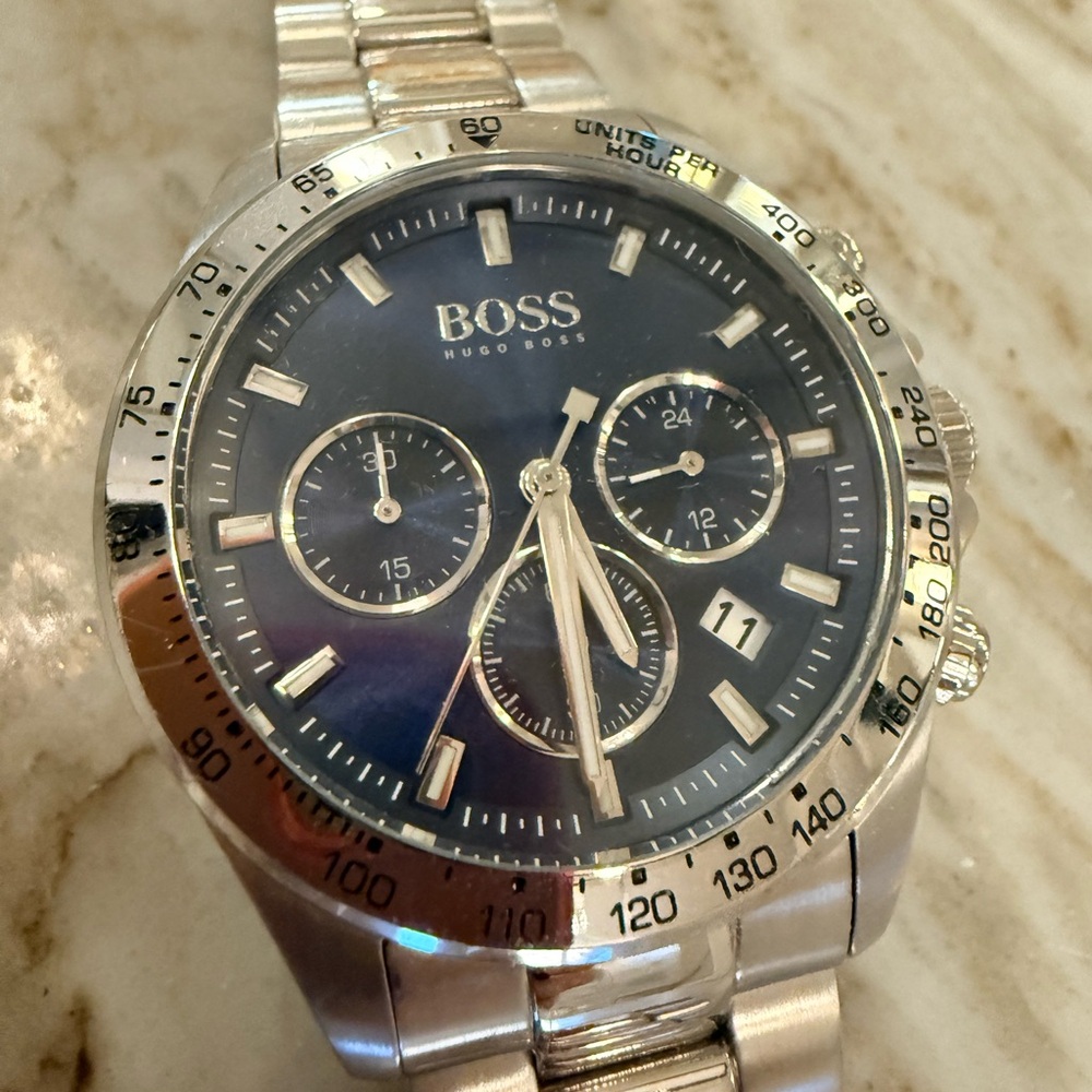 New Boss Silver and Navy Beautiful & Stylish Men's Watch!